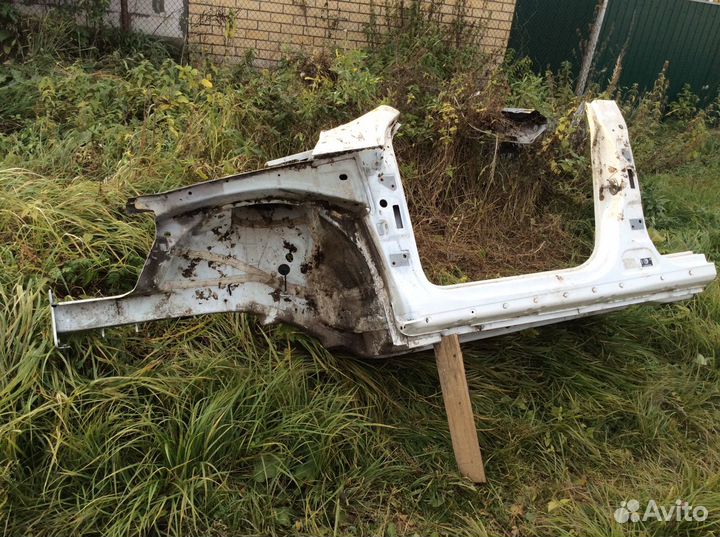 Четверть с лонжероном передняя левая Passat CC