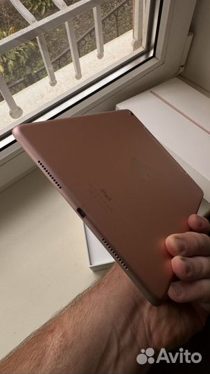 Apple iPad pro 9.7