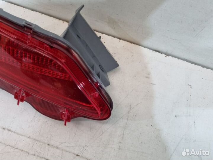 Фонарь противотуманный задний левый Toyota Rav4