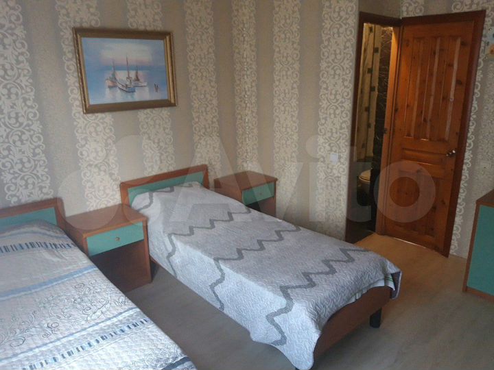 Комната 12 м² в > 9-к., 2/2 эт.