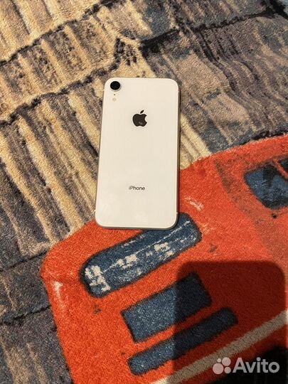 iPhone Xr, 128 ГБ