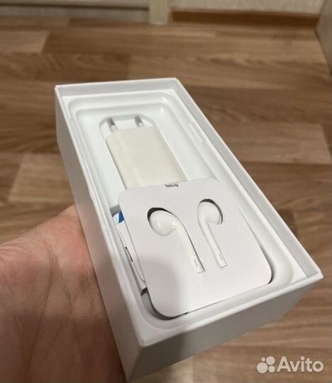iPhone X, 64 ГБ