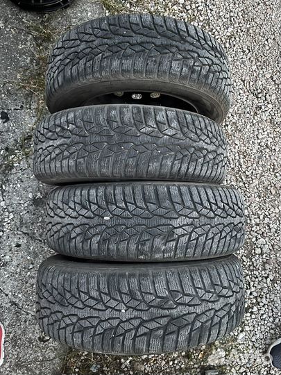 Зимние колеса Nokian 205/55 r16 в сборе с дисками