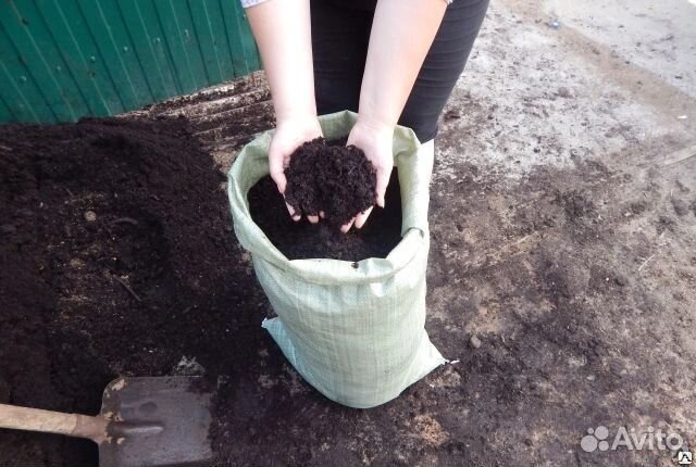 Чернозем отличный Навоз прелый крс,5т,в мешках 15т