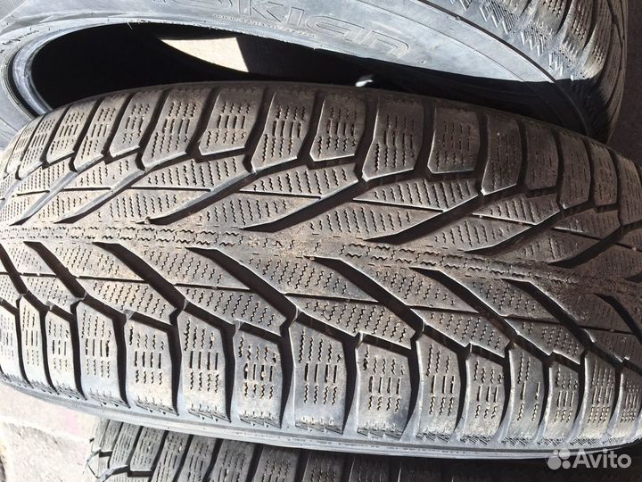 Nokian Tyres Hakkapeliitta R2 SUV 235/65 R17