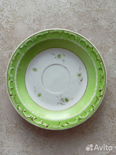 Тарелочка Дулево