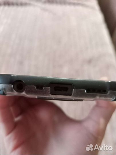Телефон realme 8i