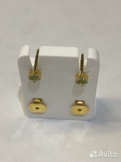 Серьги гвоздики