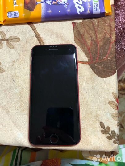 iPhone 8, 64 ГБ