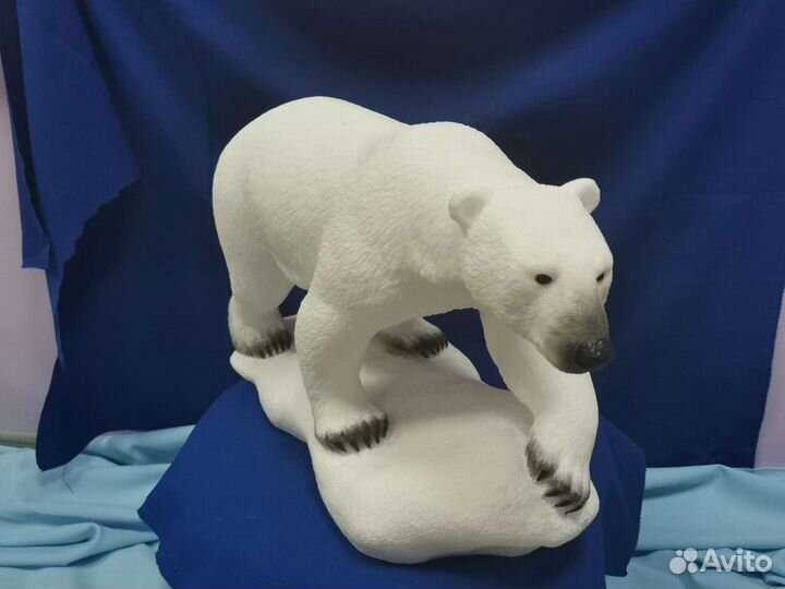 Медведь белый