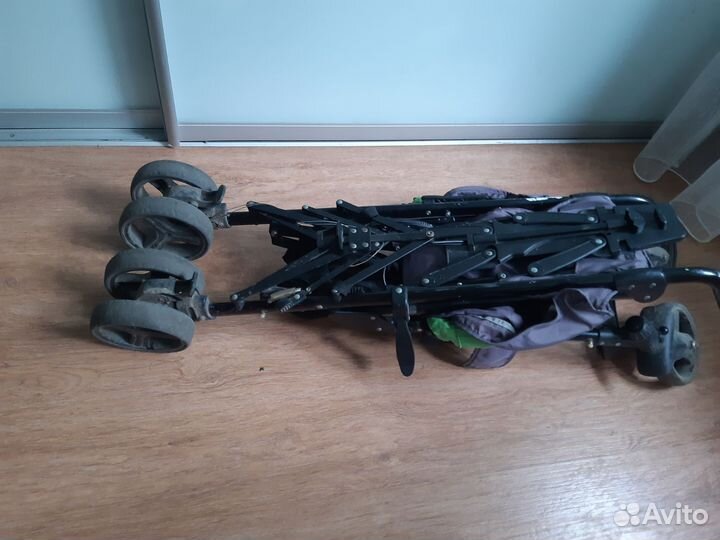 Прогулочная коляска трость бу