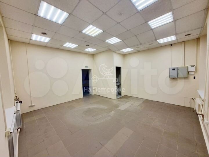 Сдам торговое помещение, 74 м²