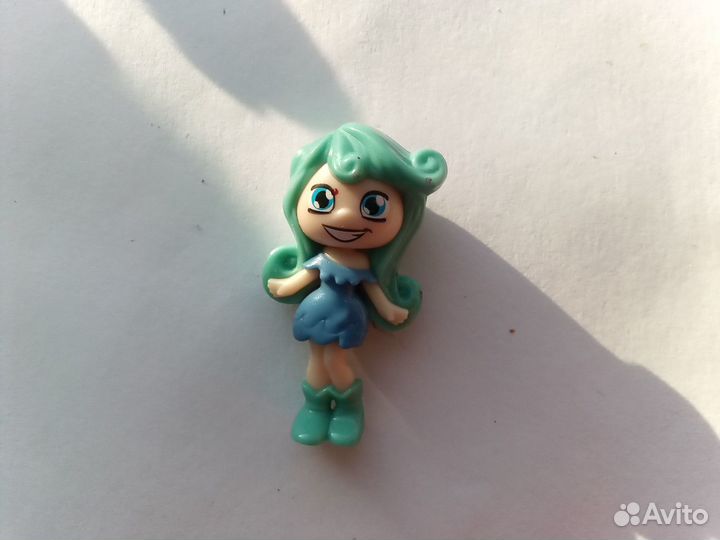 Киндер игрушки много