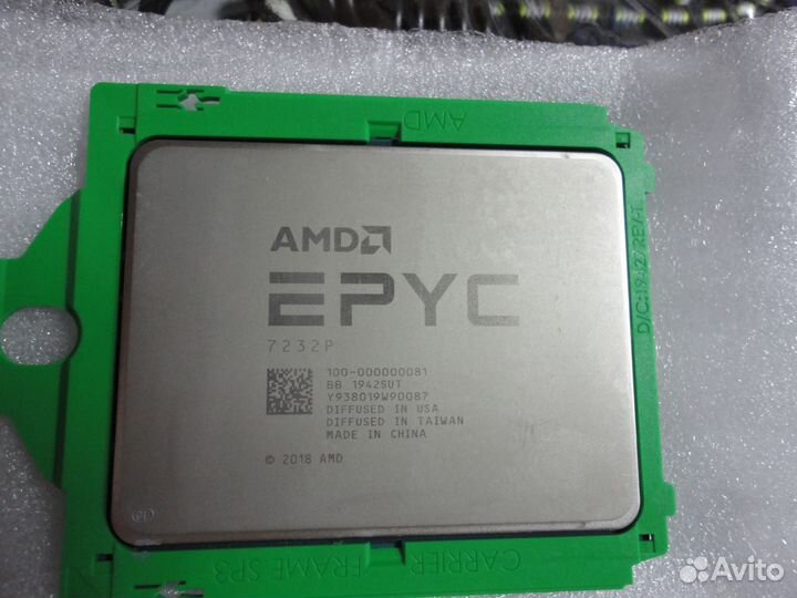 CPU SP3 AMD epyc 7232P 100-000000081