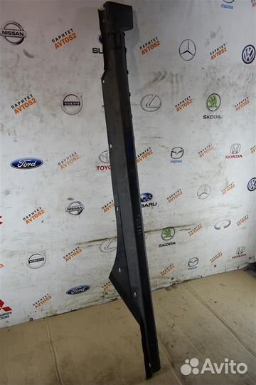 Накладка порога левая Volkswagen Passat седан B5