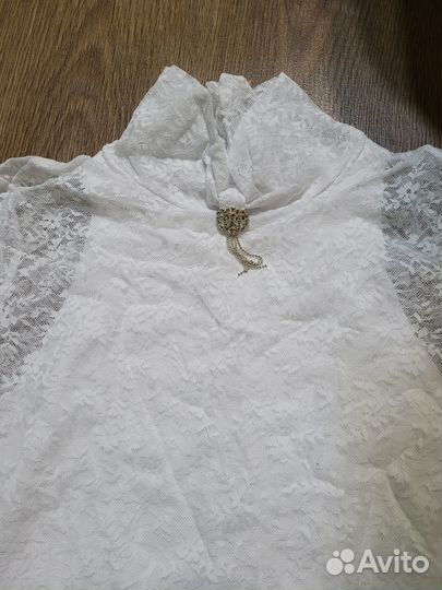 Блузка белая