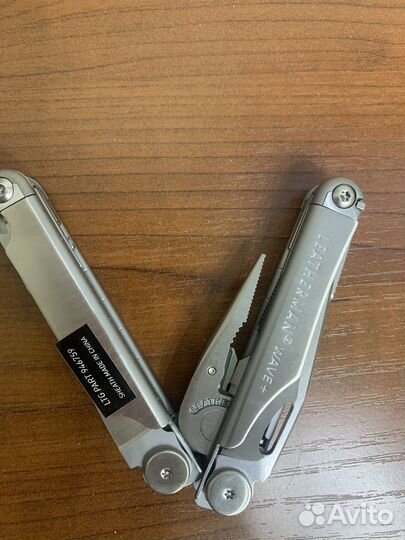 Мультитул leatherman wave