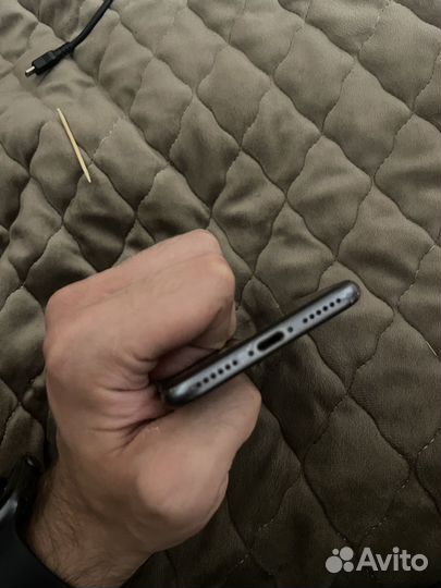 iPhone 8
