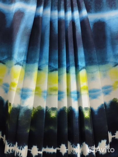 Красивый топ (майка) фирменная