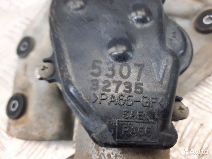 Моторчик стеклоочистителя передний Mitsubishi