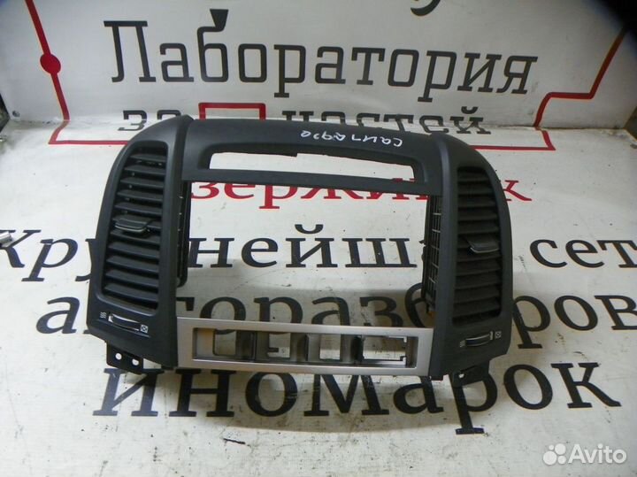 Рамка магнитолы Hyundai Santa Fe