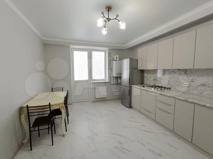 2-к. квартира, 60 м², 5/17 эт.