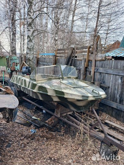 Лодка Обь М