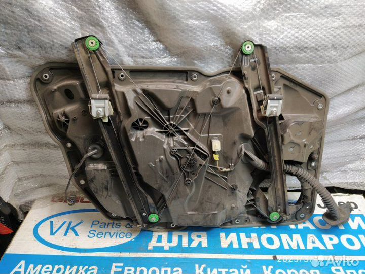 Стеклоподъемник передний прав VW Touareg 7P 10-18