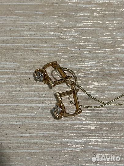 Золотые серьги 585