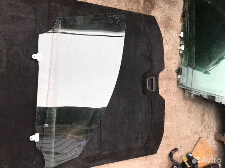 Стекло двери переднее левое Nissan Teana J32 VQ25