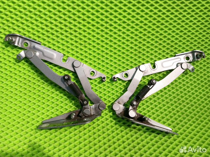 Петля багажника Audi A6 C6 (2002-2010)