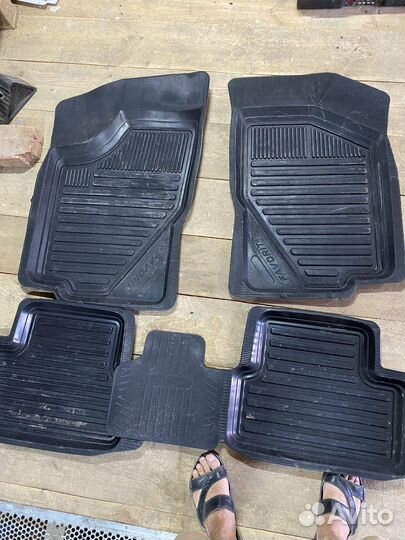 Автомобильные коврики
