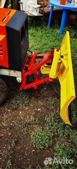 Мини-трактор КУРГАНМАШЗАВОД КМЗ-012, 1995