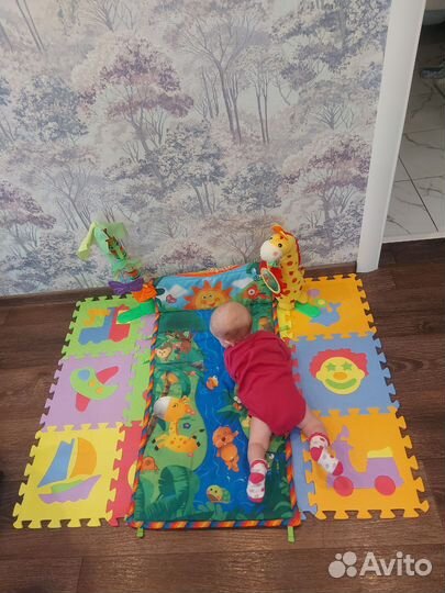 Развивающий коврик