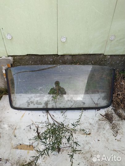 Заднее стекло ваз 2107
