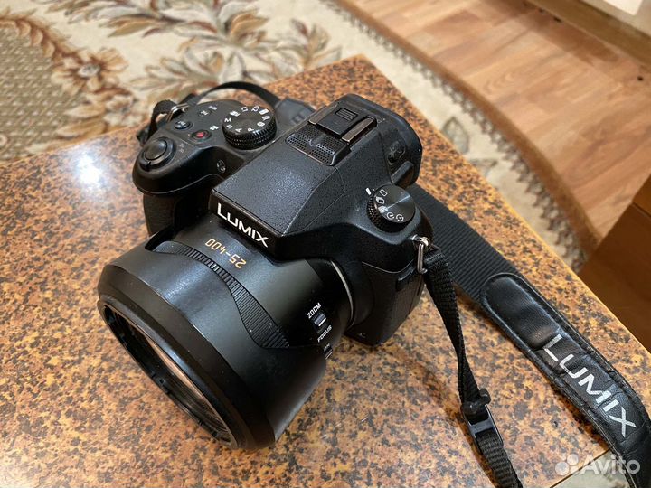 Panasonic Lumix dmc-FZ1000