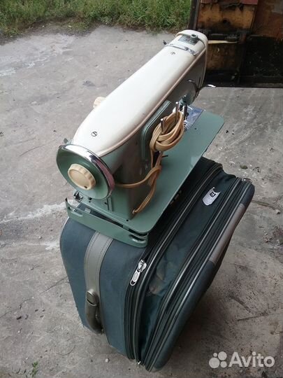 Катушечный магнитофон Айдас