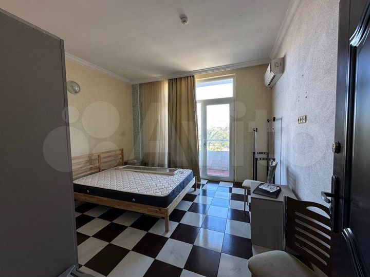 Гостиница 1096 м² (Грузия)