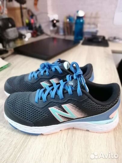 Кроссовки женские New balance новые 36р