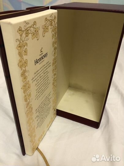 Коробка hennessy library