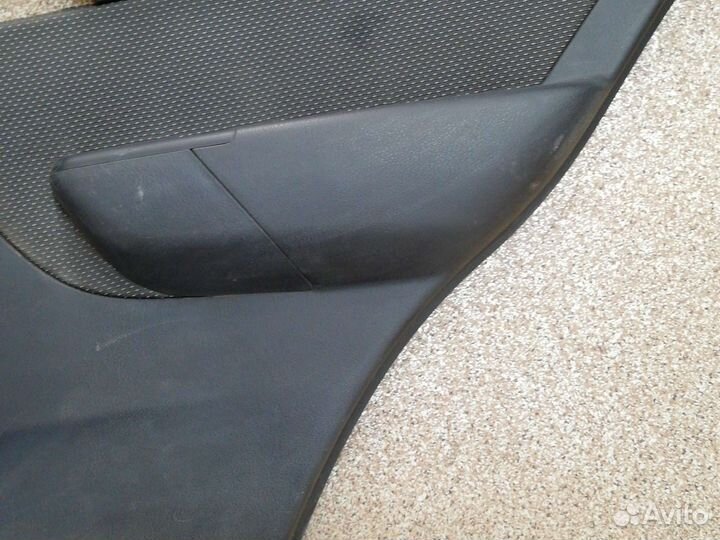 Обшивка задней правой двери Chevrolet aveo t250