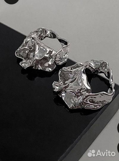 Серьги Литые. Ассимметрия