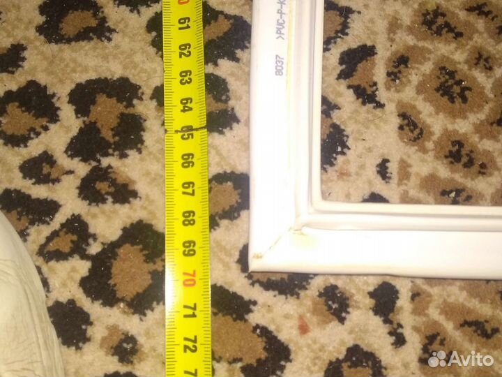 Уплотнительная резинка на холодильник