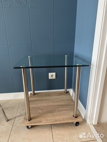 Журнальный столик б/у