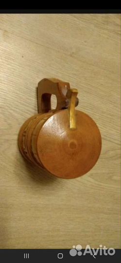 Кружка деревянная пивная с крышкой