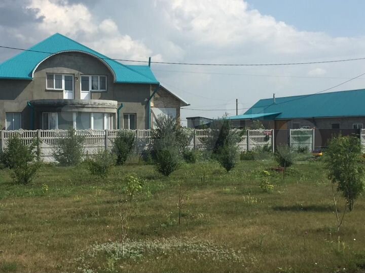 Дом 232,2 м² на участке 12 сот.