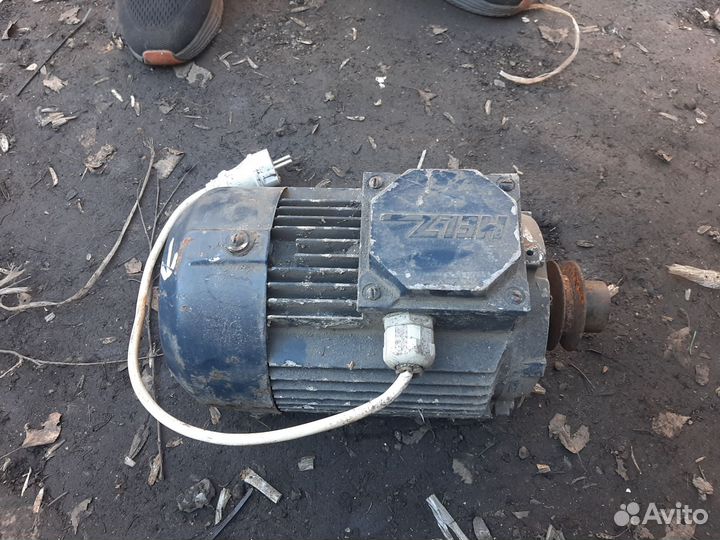 Продам электро мотор