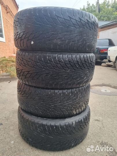 Nokian Tyres Hakkapeliitta R2 245/50 R18 104R