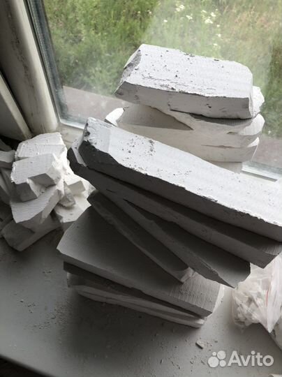 Мел природный кусковой разный