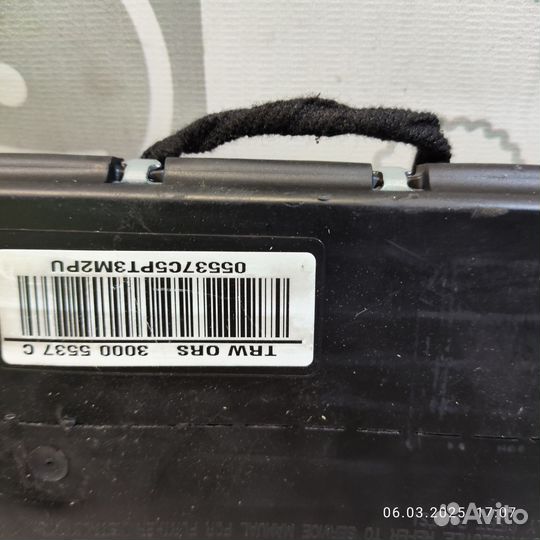 Подушка безопасности правой двери mercedes w209